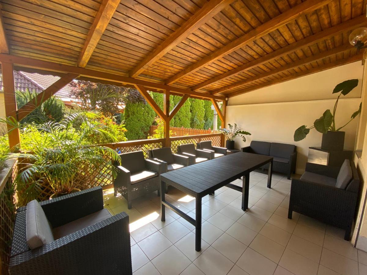 Veronika Lux Apartman Hajduszoboszlo Exterior photo