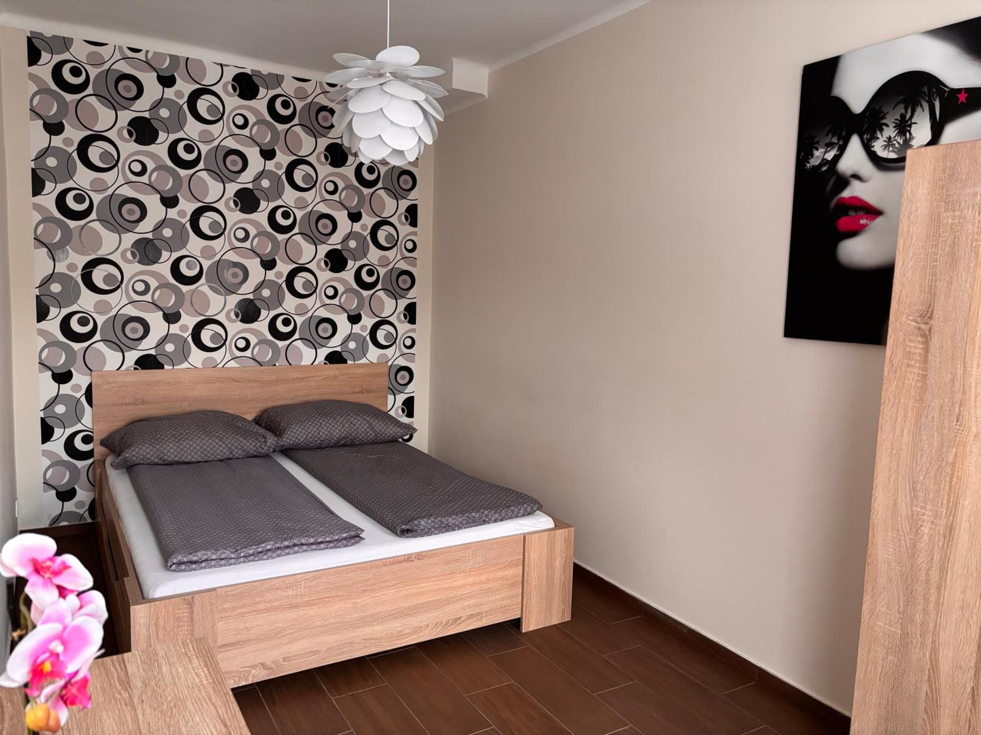 Veronika Lux Apartman Hajduszoboszlo Exterior photo